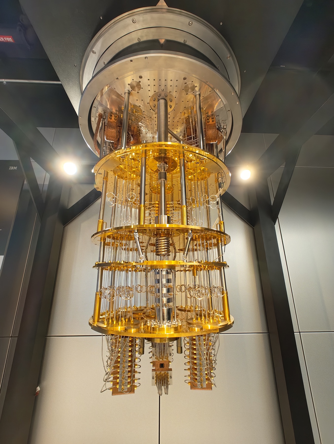 Intérieur d’un ordinateur quantique IBM Quantum System One