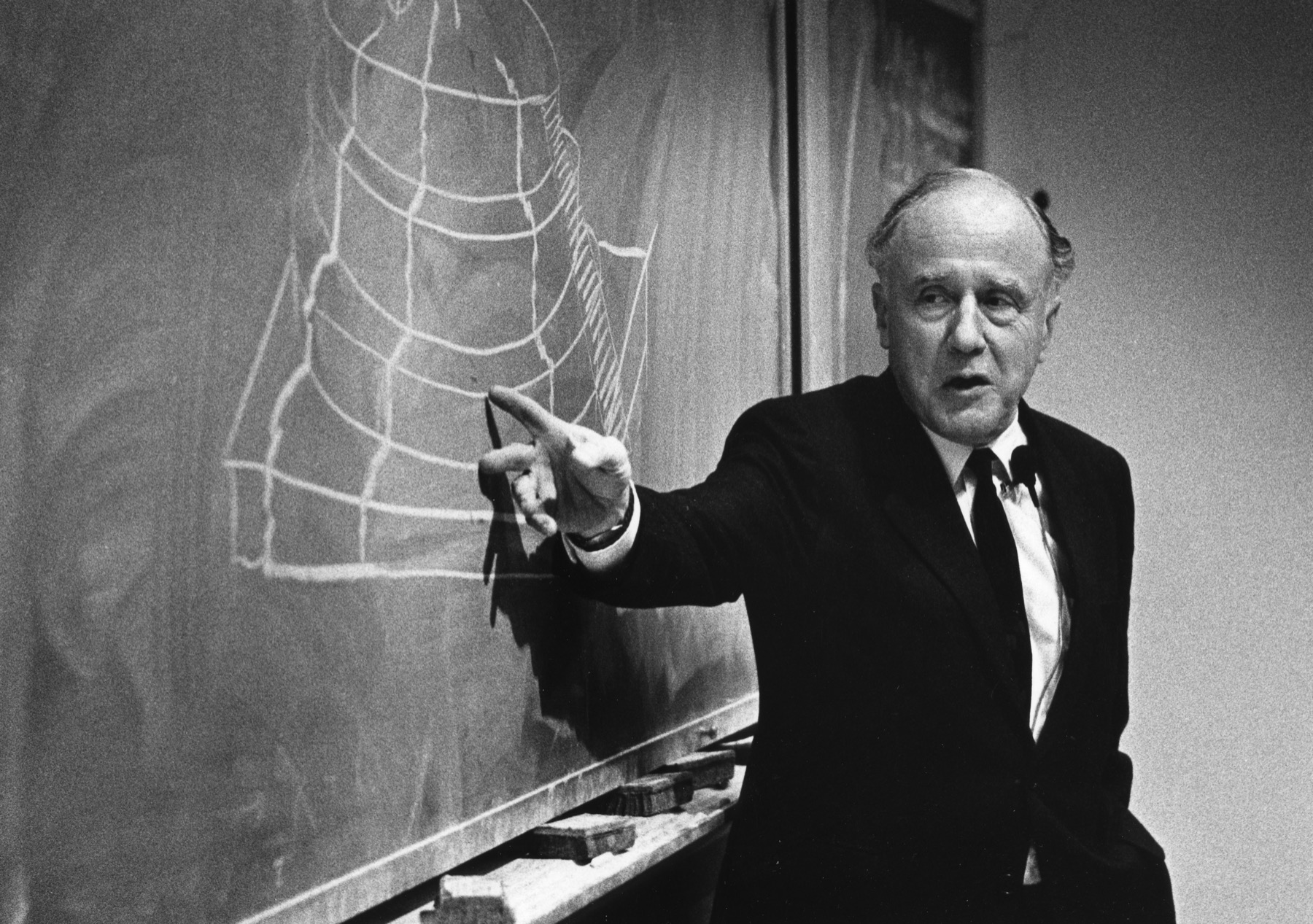 John Archibald Wheeler donnant une conférence en 1981